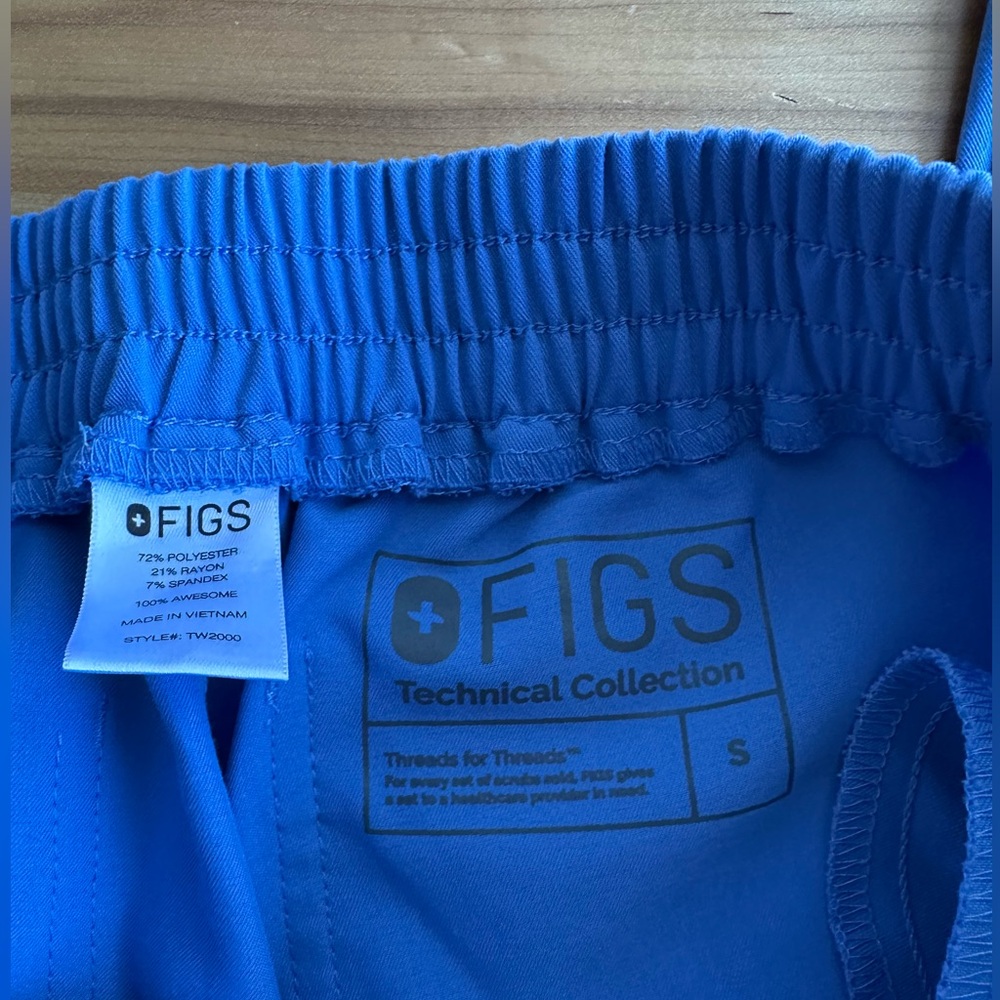 Figs pants - Picture 2 of 2